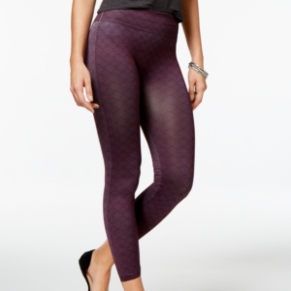 First Looks Geo Herringbone Seamless Skimmers - Picture 1 of 1